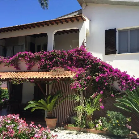Bed & Breakfast A Casa Di Enrico 3*